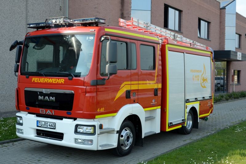 BAI Kommunale Löschfahrzeuge Feuerwehrfahrzeuge Prospekt LKW 32 
